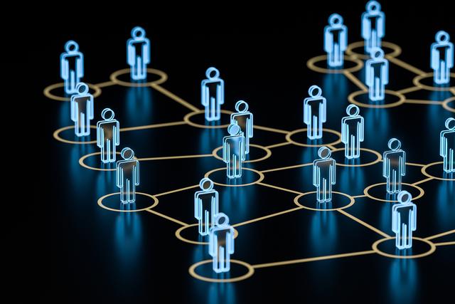 从字节跳动“拆中台”寻找巨头中台演进的草蛇灰线