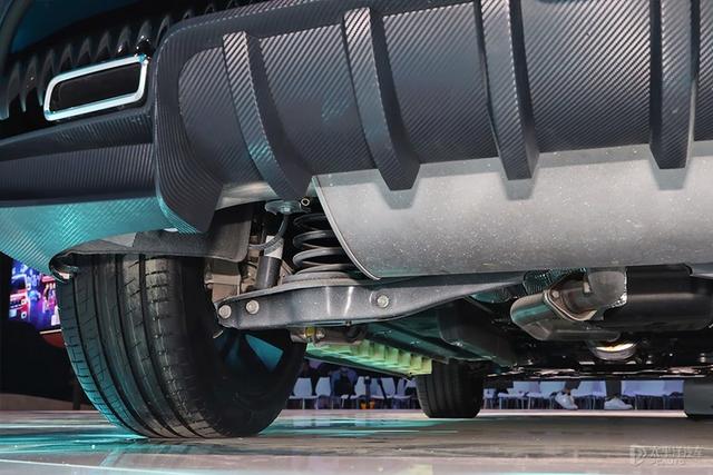 10万出头就有华为鸿蒙系统和整车OTA升级 是谁家造车这么内卷？