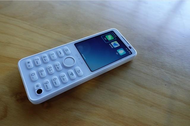 小米旗下多亲F21学生手机评测，569元家长最好的选择