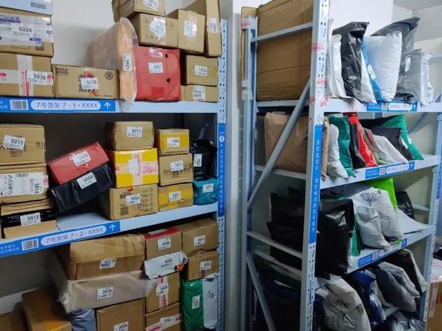 菜鸟和丰巢，取快递为何越来越难了？