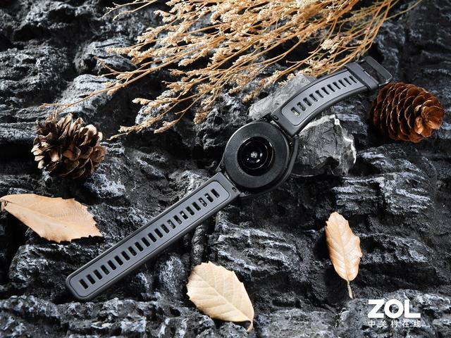 智能私教为跑者而生，华为WATCH GT Runner图赏