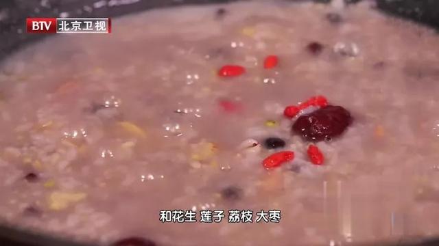 胃不好的人注意了，6种食物医生都劝你少吃！这些才是真正的养胃法，早学早受益