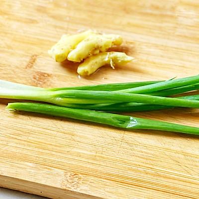 芹菜猪肉饺子馅的做法 芹菜猪肉饺子馅的做法（芹菜猪肉饺子馅的做法视频） 美食