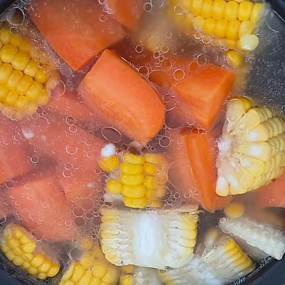 玉米排骨汤 玉米排骨汤（玉米排骨汤图片） 美食