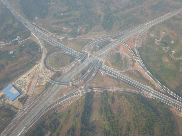 四川成渝高速公路规划图（成渝地区双城经济圈内部互联互通再加强）(9)