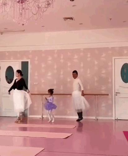 「最新」同女儿跳舞(妈和女儿跳舞)