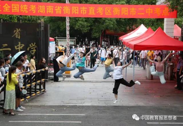 巴中鹅卵石破碎制砂机多少钱