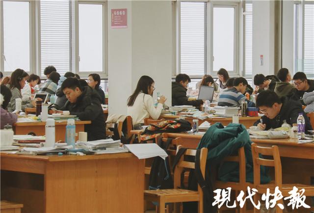 江苏大学图书馆