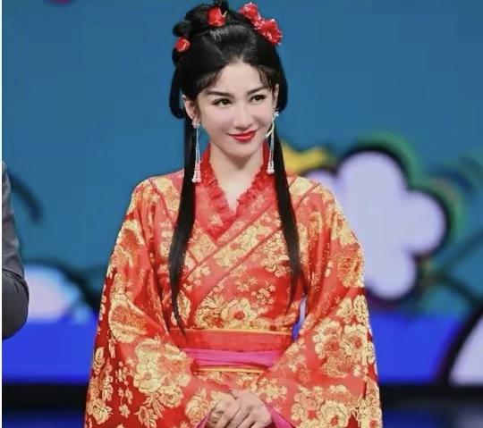 黄奕为女儿庆生