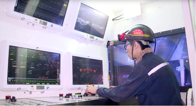 四川道路共振破碎机多少钱一平方