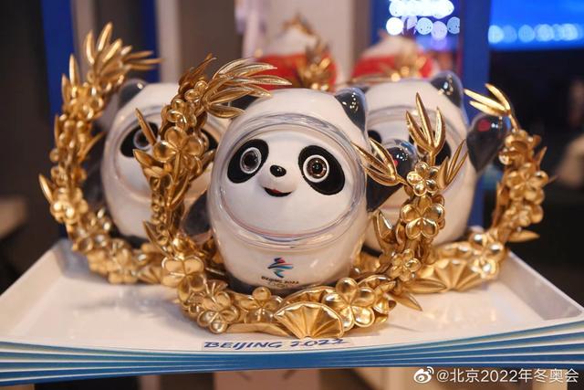 “冰墩墩”火爆一“墩”难求，可是你知道“冰墩墩”是如何诞生的吗？