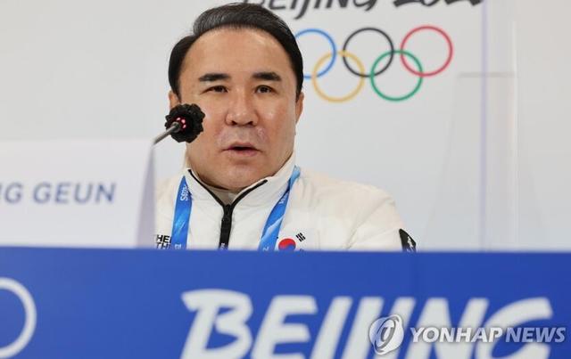 韩国代表团团长回应政客要求退赛
