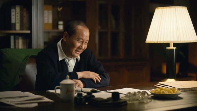 马少骅精彩诠释《人世间》里最难演活的一个“人物”：与他人妻子纠缠不清的盛长顺，揭开了郝省长的真面目