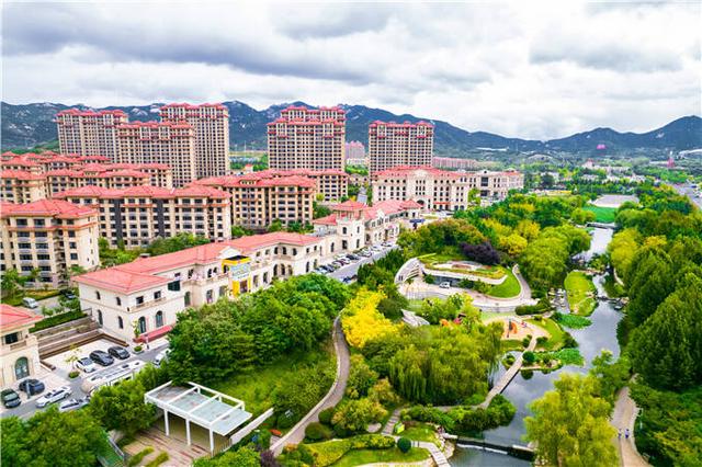 青岛市李沧区第七届人民代表大会第一次会议隆重开幕