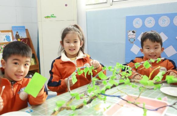 郑东新区普惠路第一幼儿园：春启希望迎开学 虎虎生威向未来