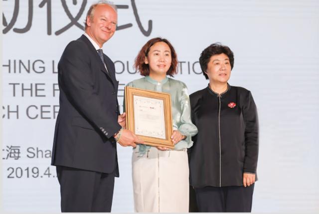 女子“卖4套房创业负债1亿元”?前股东披露“内幕”