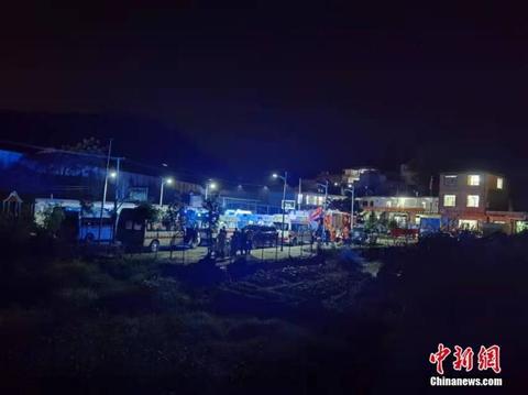 直击：坠毁时刻，我离灾难现场仅约200米