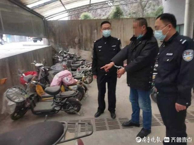 他偷了一辆没电的电动车，推着暴走7公里！被拘5日