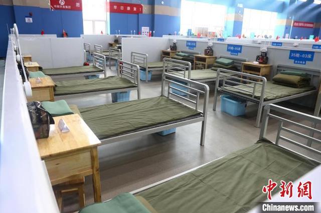 探访江西南昌首个方舱医院 正式投入使用