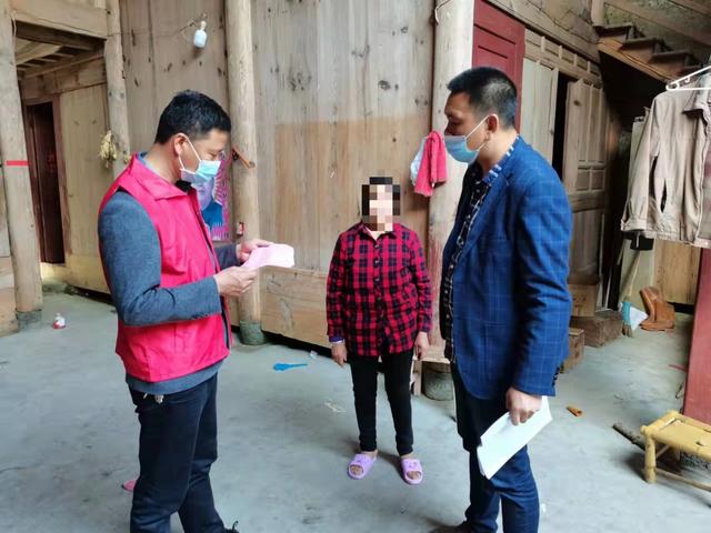 不漏一户、不落一人，筑牢“战疫”防线！虎贝镇开启“清村扫楼”模式