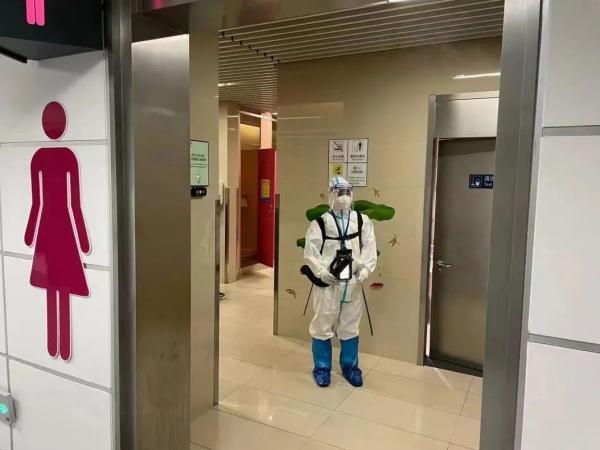 “封控区”为何仅一个卫生间？江苏这家机场解释了