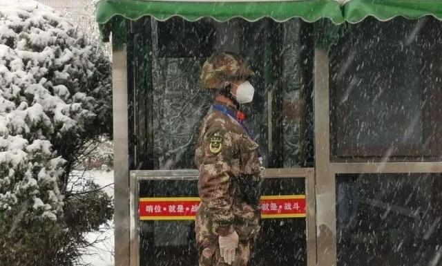 朗吧丨午夜哨兵
