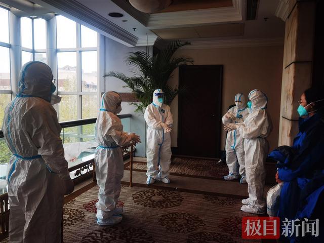 “鄂”来守“沪”|协和医疗队入驻上海新国博方舱医院，极目新闻开通援沪前线直播