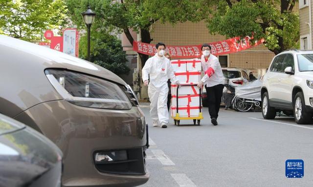 关键阶段的关键攻坚——上海战“疫”进行时