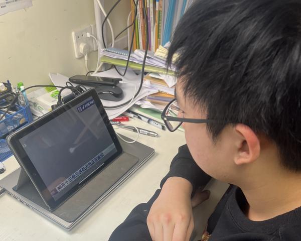 “线上科普”传递抗疫力量 位育初级中学科技节活动（三）