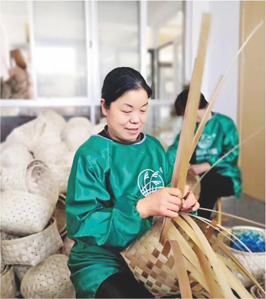 淄博破碎机铸铁件肘板