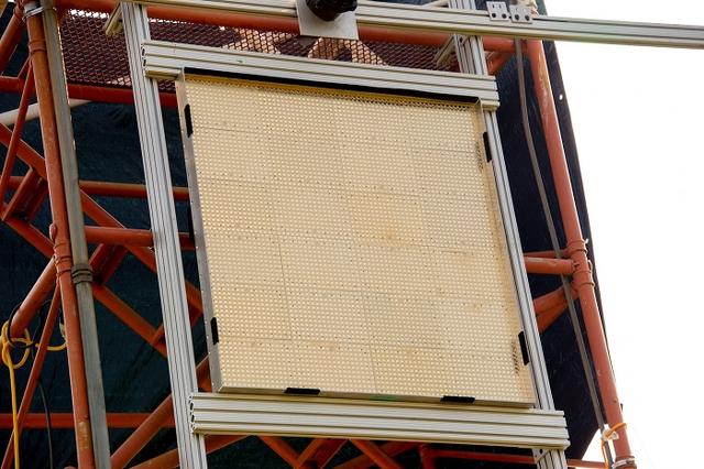 跨越一公里：美海军研究实验室测试1.6kW微波无线输电技术