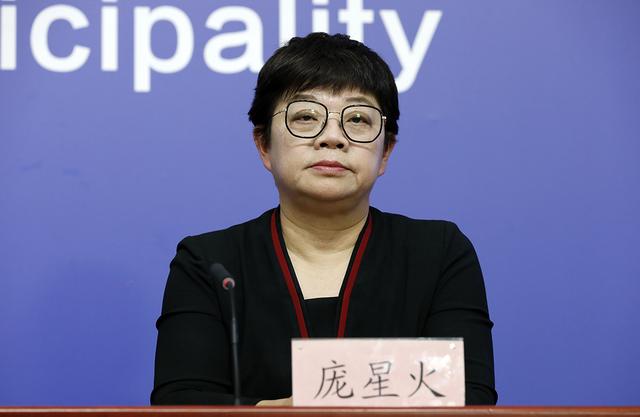 新增4例确诊10例阳性，北京连夜召开发布会！要点汇总