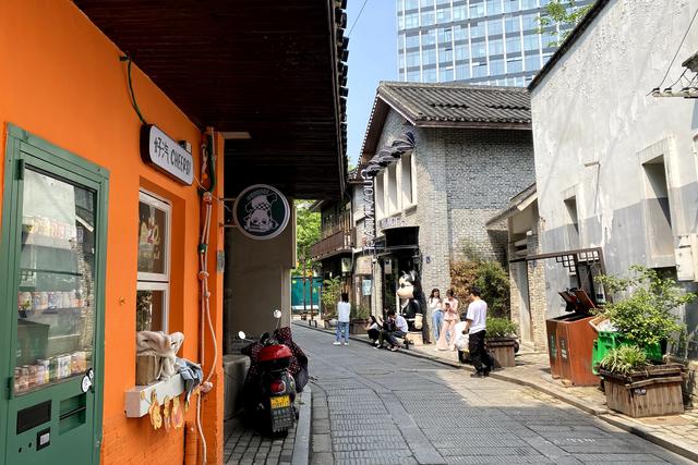 世界读书日｜长沙：“十二时辰”里的书香烟火