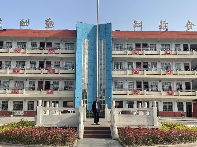 镇平县石佛寺镇：浓浓书香“满”校园——石佛寺镇初级中学开展世界读书日活动