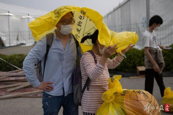为应对强对流天气 上海国际赛车场方舱临时转移患者