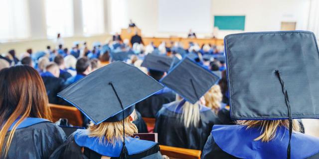 大学生迎最难就业季 选择慢就业的人多了起来