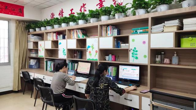 吉星小学开展“文明班级、最美办公室”评比活动