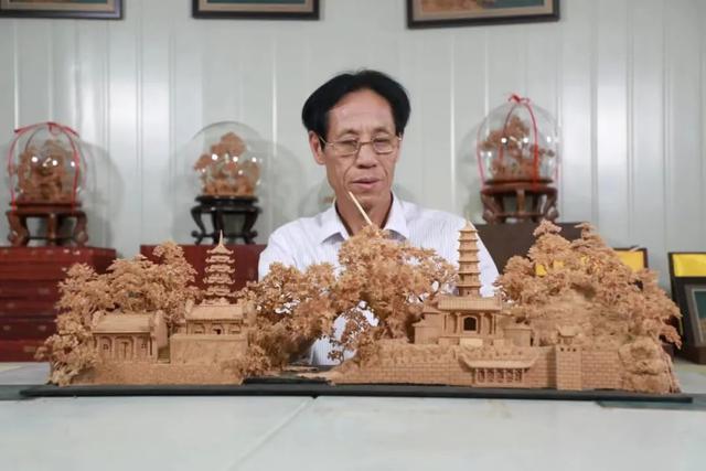 匠心雕刻 木香留芳——探访福州软木画代表性传承人陈君锟