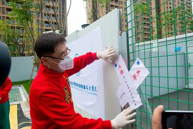 刚刚,上海通报:六区符合社会面基本清零标准;1100万人近期将离开上海?回应来了