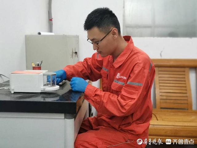 全国五一劳动奖章获得者单召勇：埋头创新，完成多项重大技术攻关