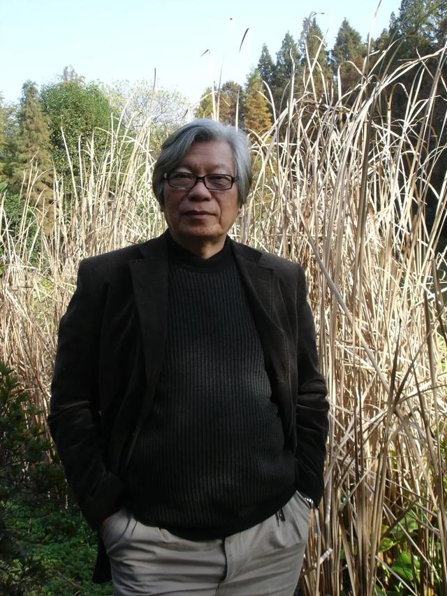 服装工程本科毕业展英文怎么写