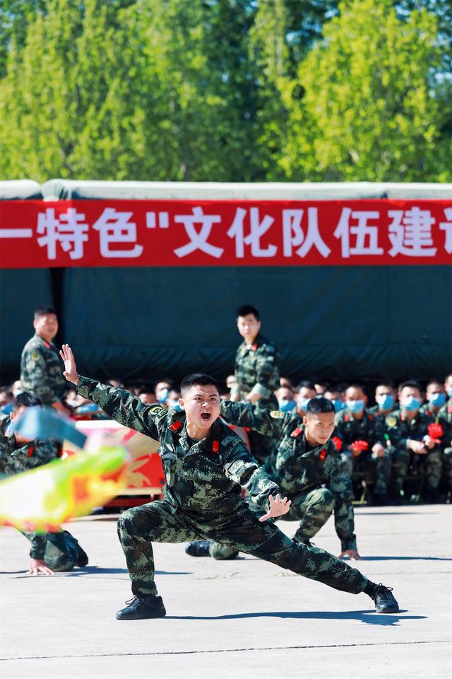 军营里的“五一”什么样？组图直击