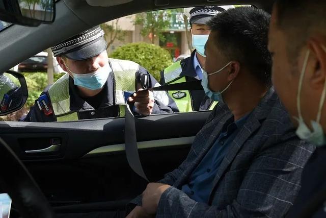 「五一我在岗」一起来围观交警蜀黍们的五一劳动节