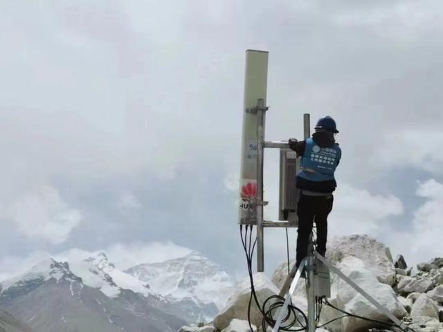 中国移动携手华为 完成“巅峰使命2022”珠峰科考登顶通信保障