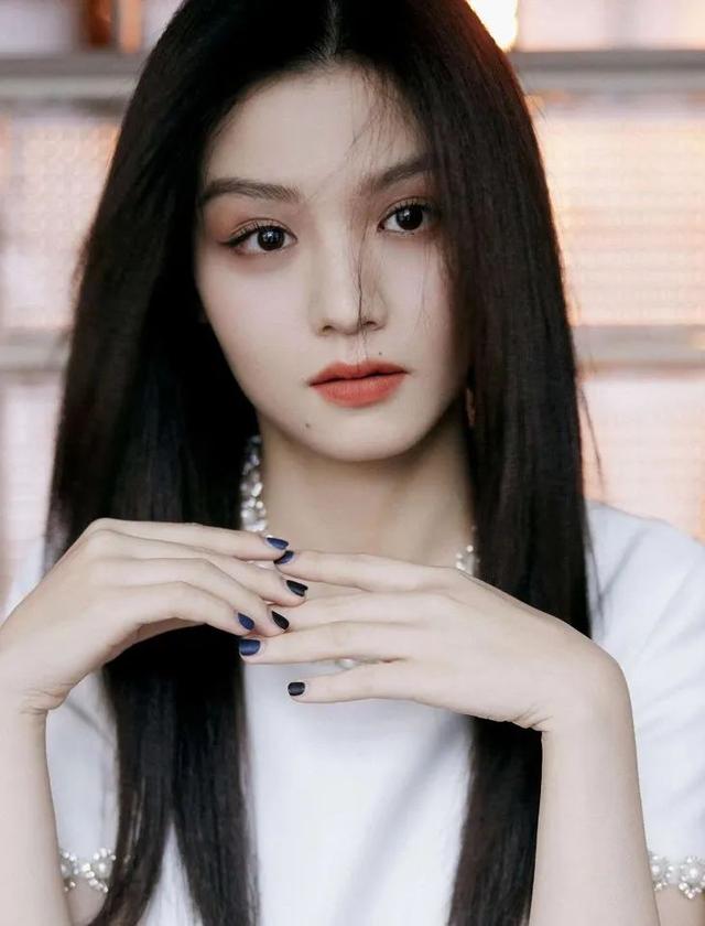 01年的沈月演不了小昭？不可惜