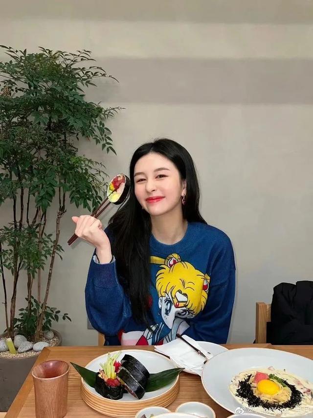 01年的沈月演不了小昭？不可惜