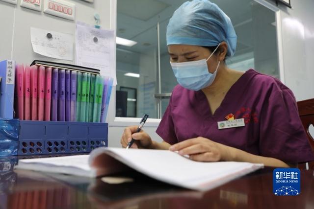 “南丁格尔”得主脱亚莉：捐出我自己 致广大而尽精微