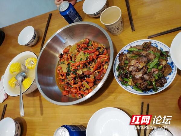 看你张牙舞爪到几时？夏天就是吃小龙虾的季节