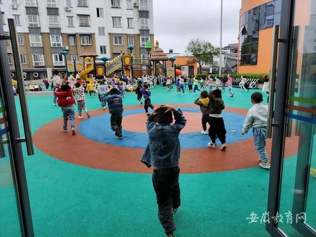 安全教育入心间 黟县各校开展防灾减灾主题教育活动