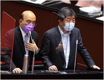 蔡英文跳上第一线指挥防疫 陈建仁随时待命接替苏贞昌？